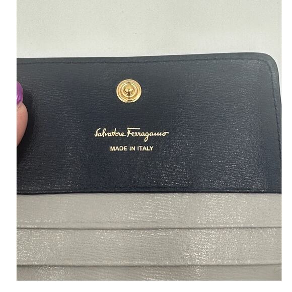 Salvatore Ferragamo Compact Wallet NIB - Picture 6 of 12